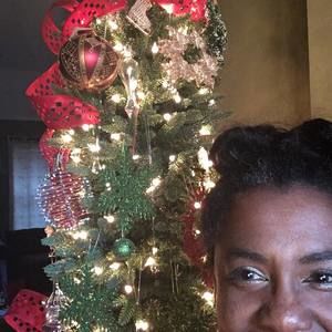 Meet your Posher, Deborah